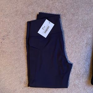 Zyia leggings